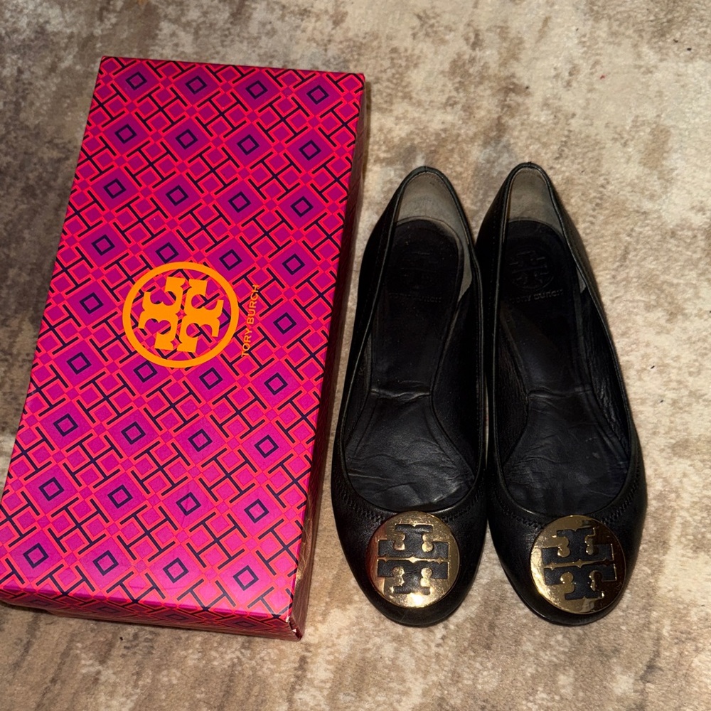 Tory Burch Black Loafers with Gold Emblem